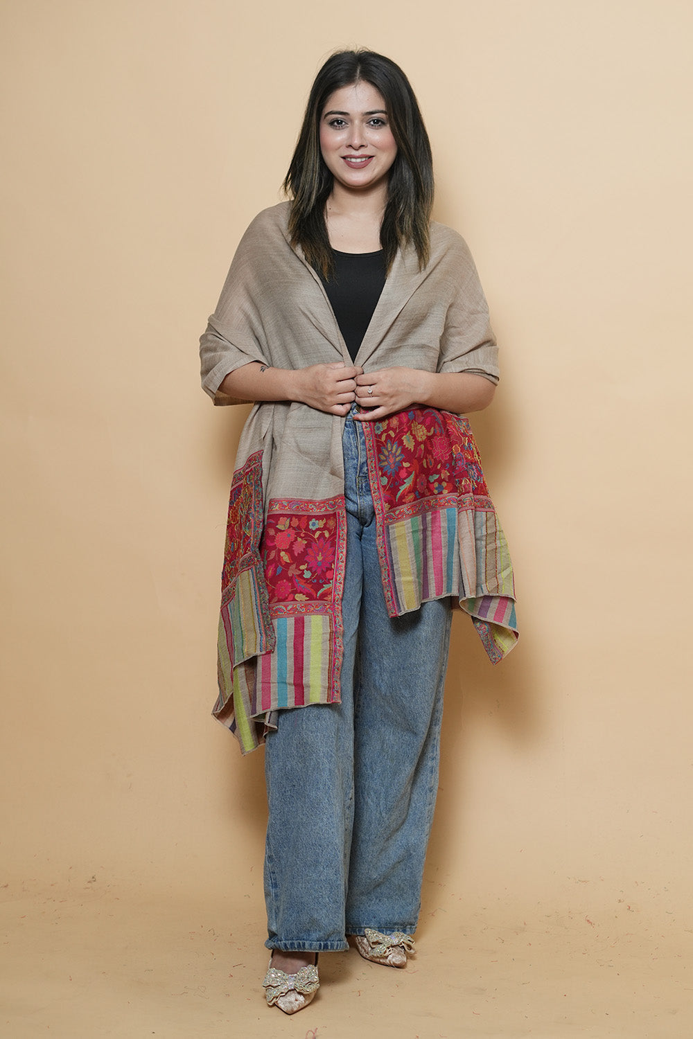 Beige Colour Kani Shawl With Style Bold And Dense Border