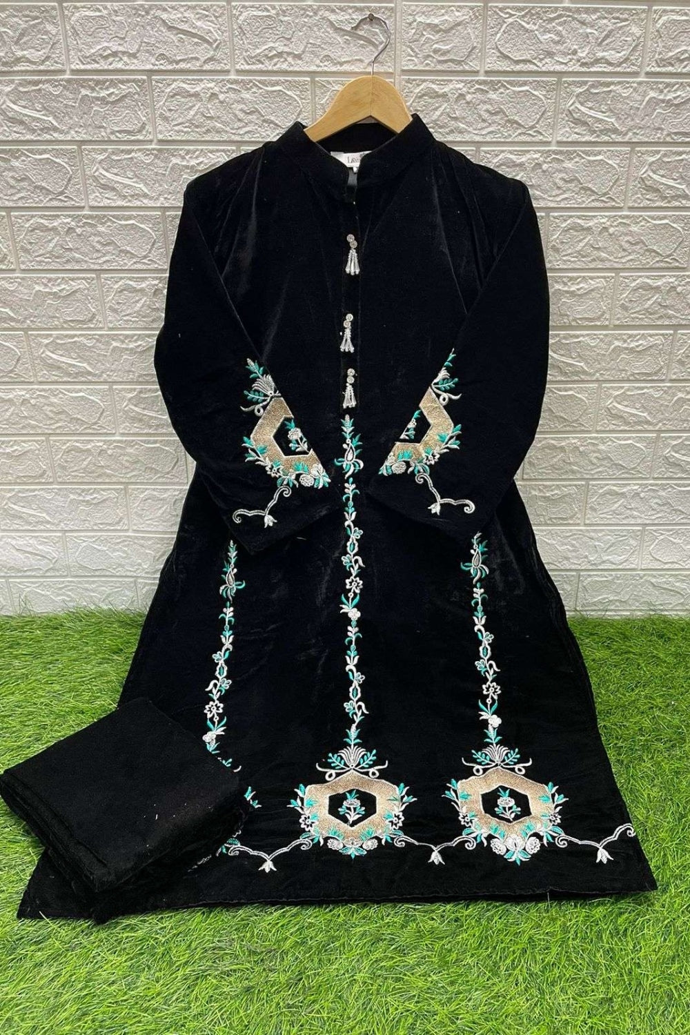 Black Color Winter Velvet Stitched Suit (Kurti With Pant)