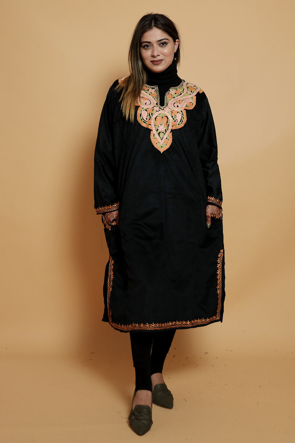 Black Colour Very Soft Warm And Elegant Suede Velvet Pheran