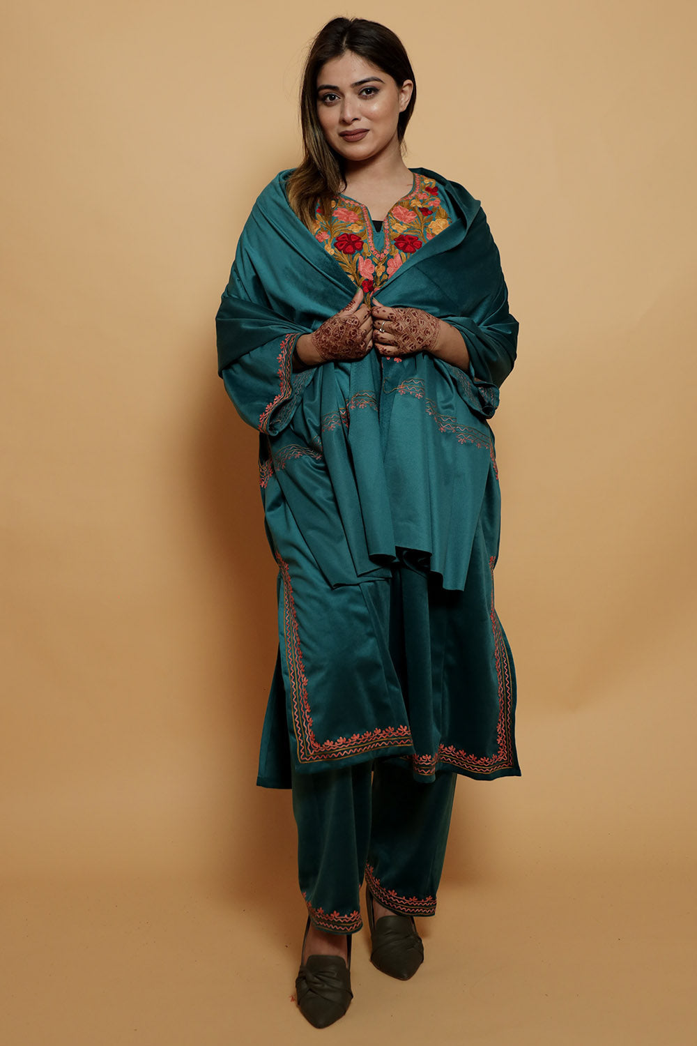 Blue Color Kashmiri Pheran Set With Kashida Aari Work