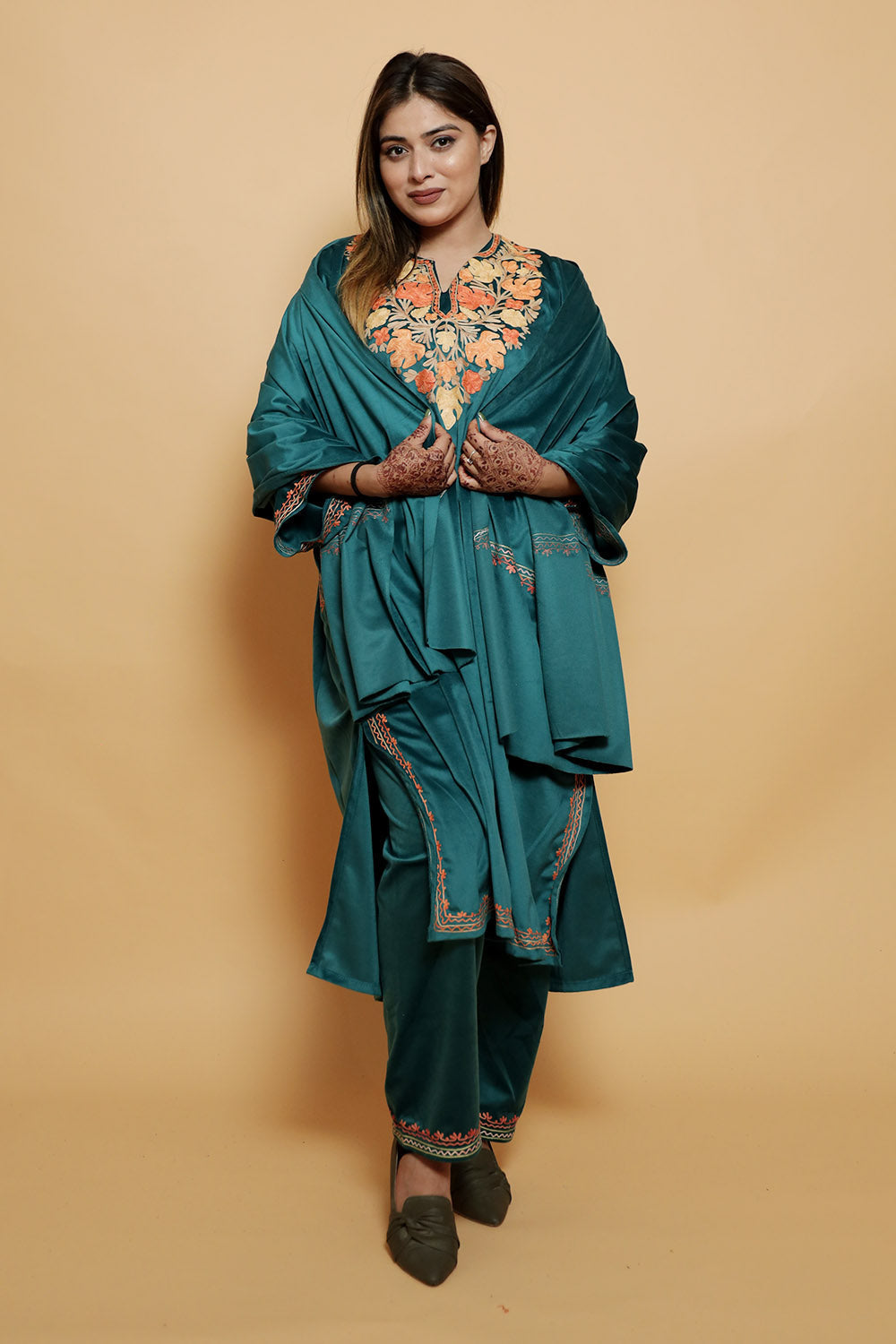 Blue Color Kashmiri Pheran Set With Kashida Aari Work