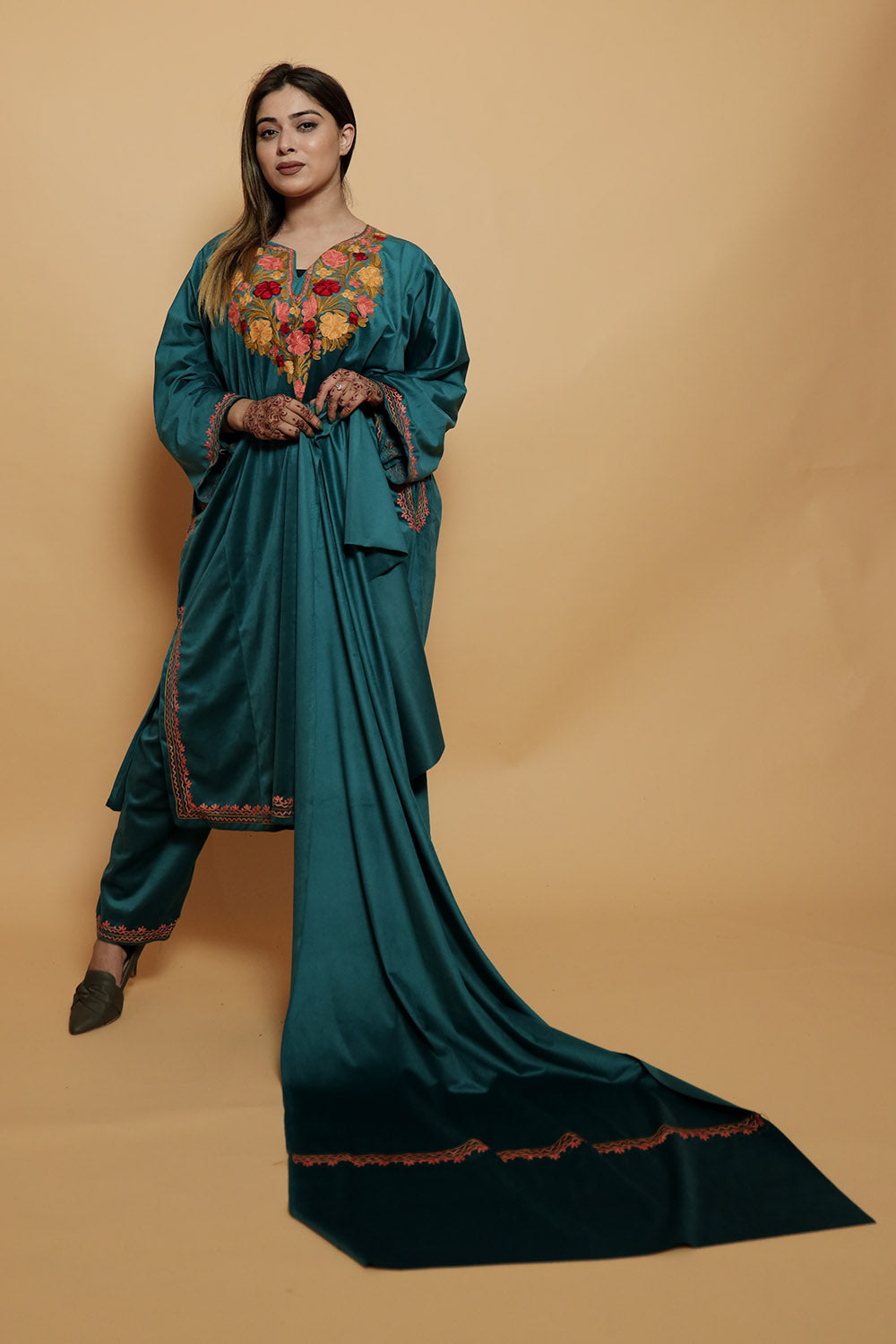 Blue Color Kashmiri Pheran Set With Kashida Aari Work