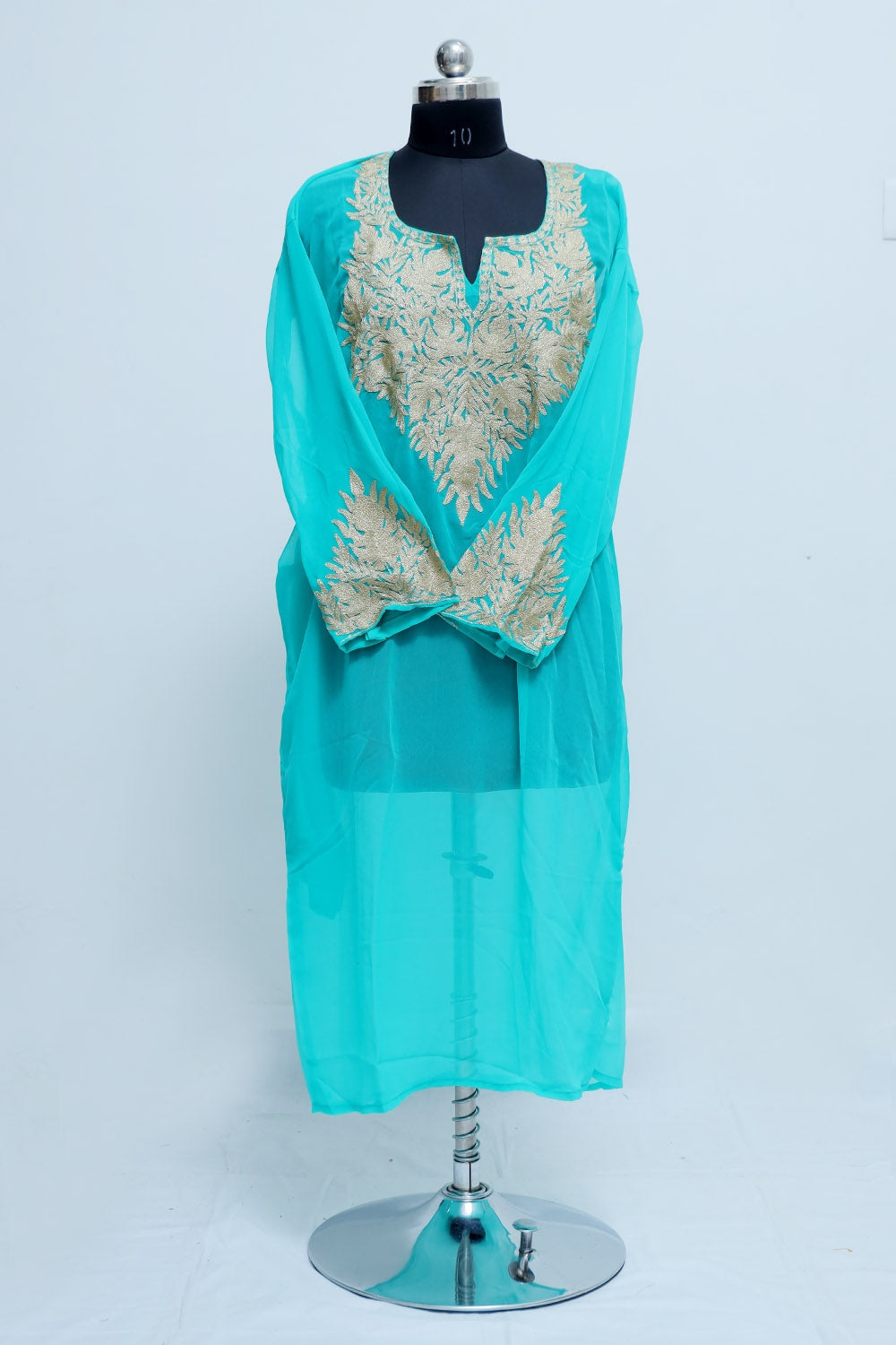 Blue Colour Kurti Looks Elegent With Kashmiri Tilla