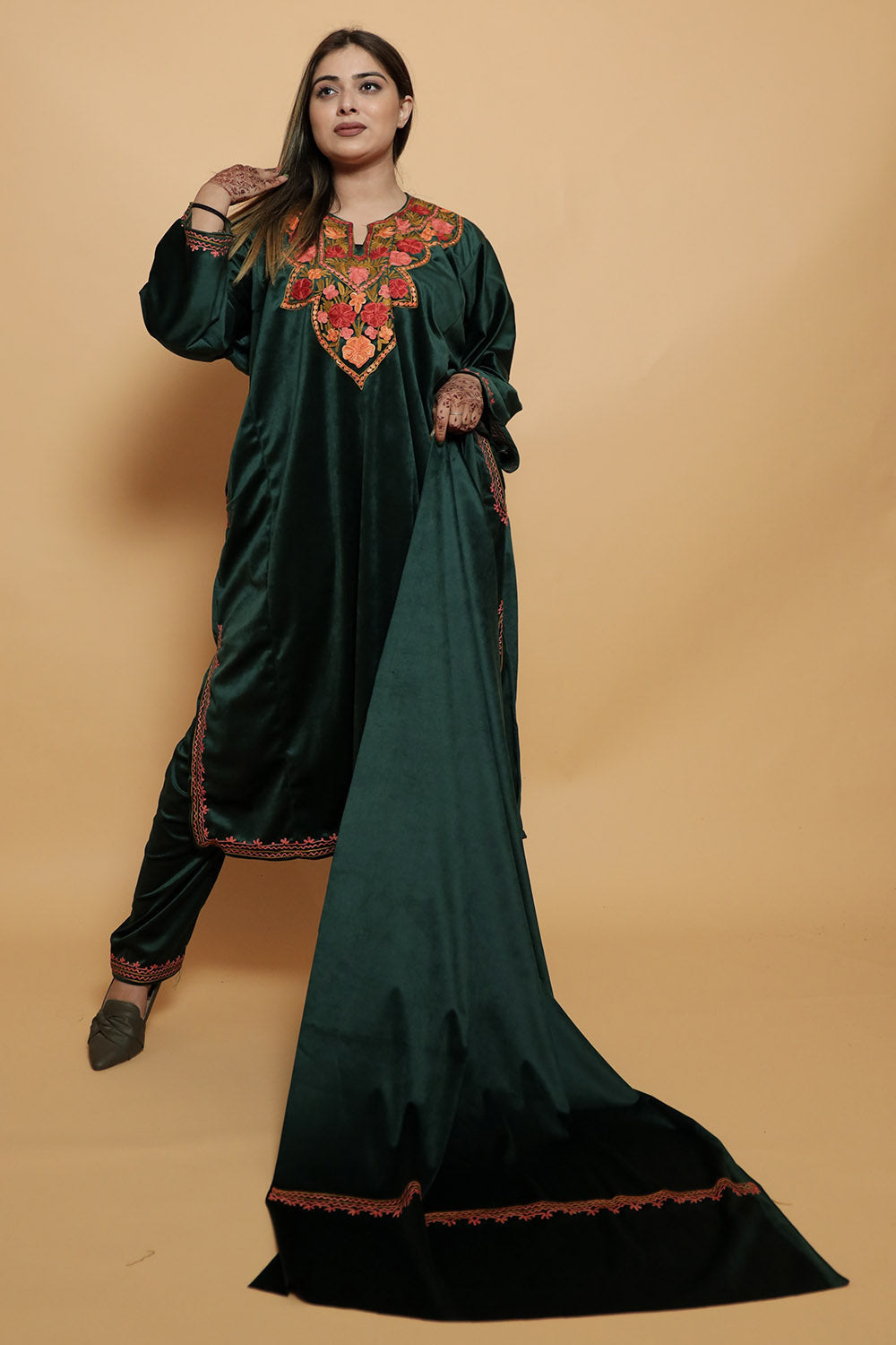 Bottle Green Color Kashmiri Pheran Set With Kashida Aari