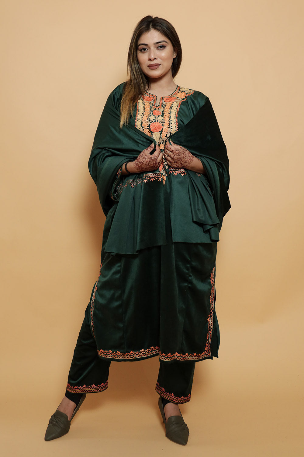 Dark Green Color Kashmiri Pheran Set With Kashida Aari Work