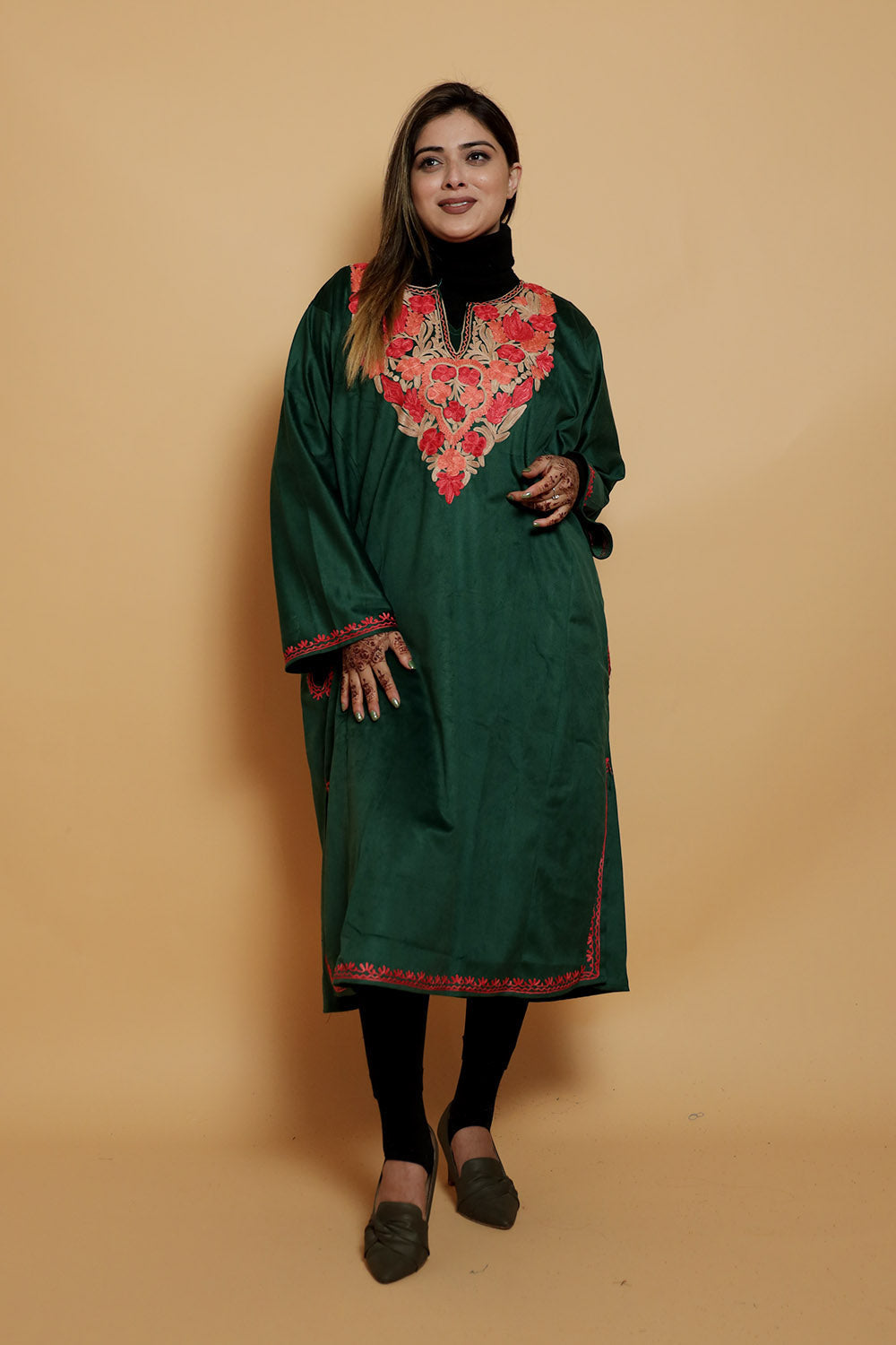 Green Colour Very Soft Warm And Elegant Suede Velvet Pheran