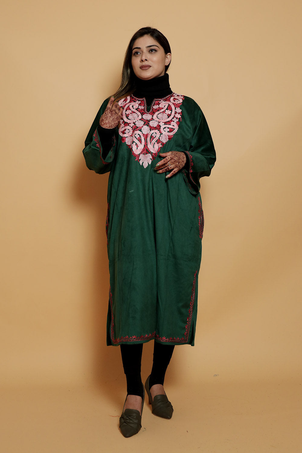 Green Colour Very Soft Warm And Elegant Suede Velvet Pheran