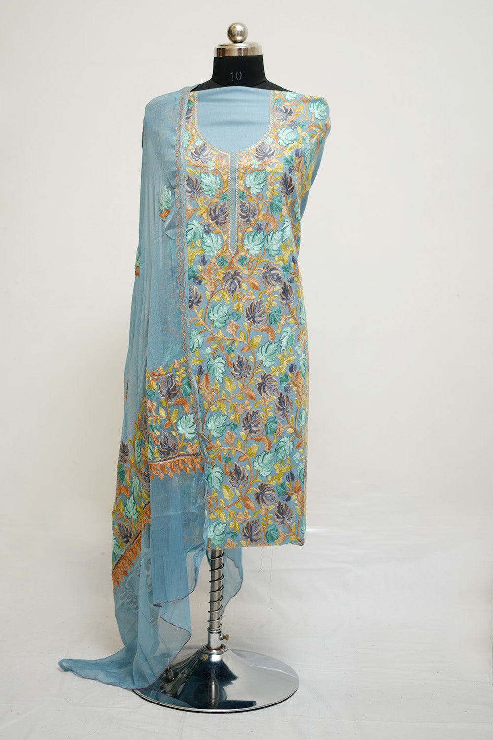 Grey Aari Work Salwar Kameez With Chinar Heavy Jaal Pattern