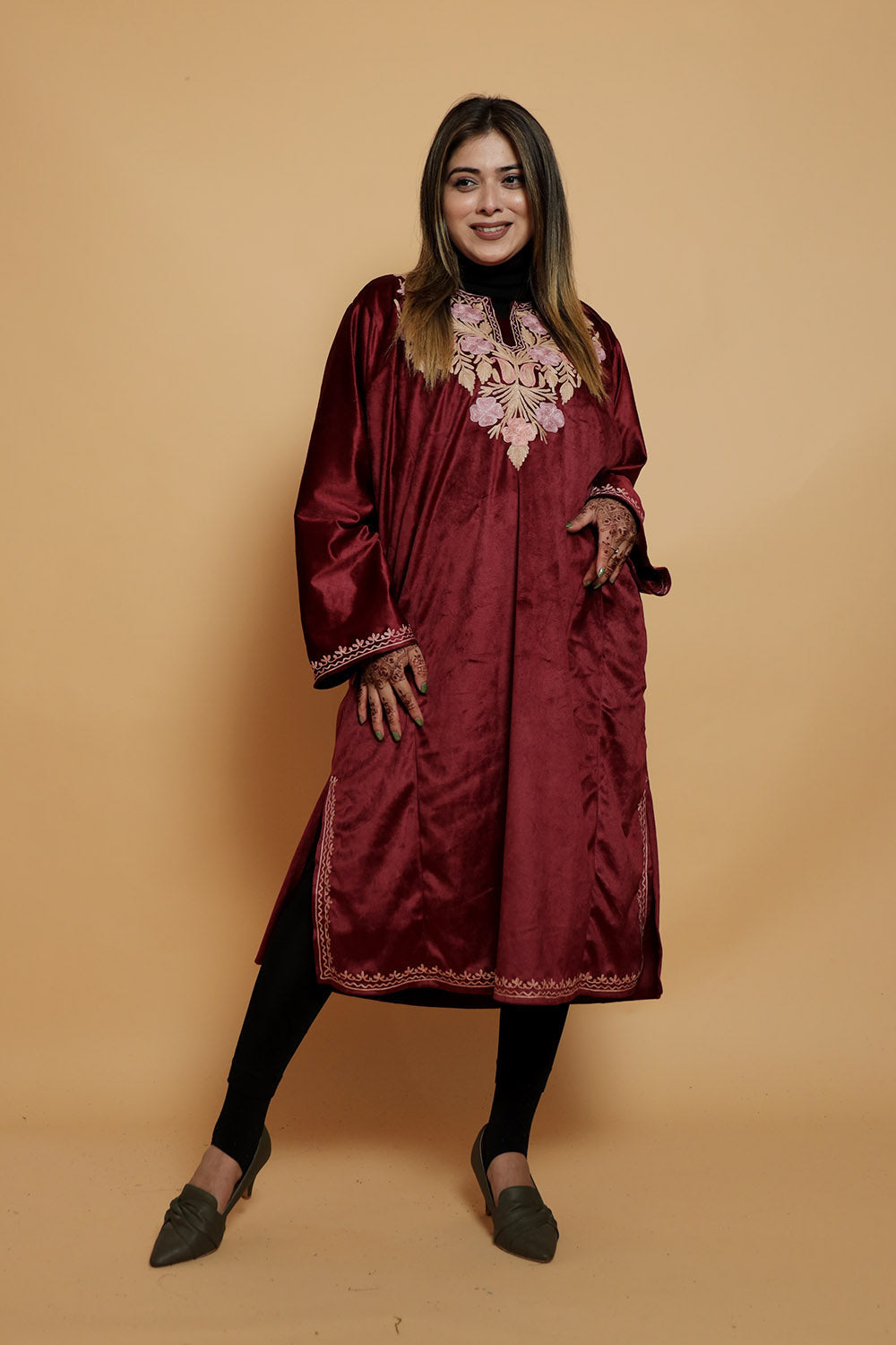 Maroon Colour Very Soft Warm And Elegant Suede Velvet Pheran