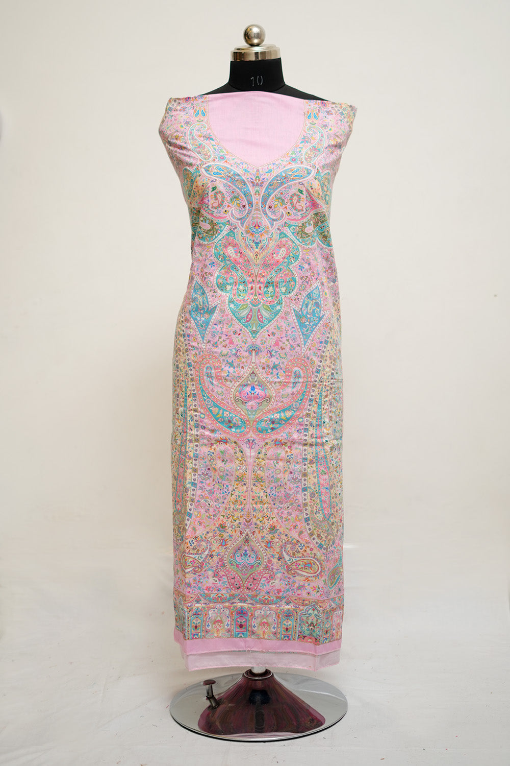 Pink Colour Cotton Pakistani Style Printed Unstitched Suit