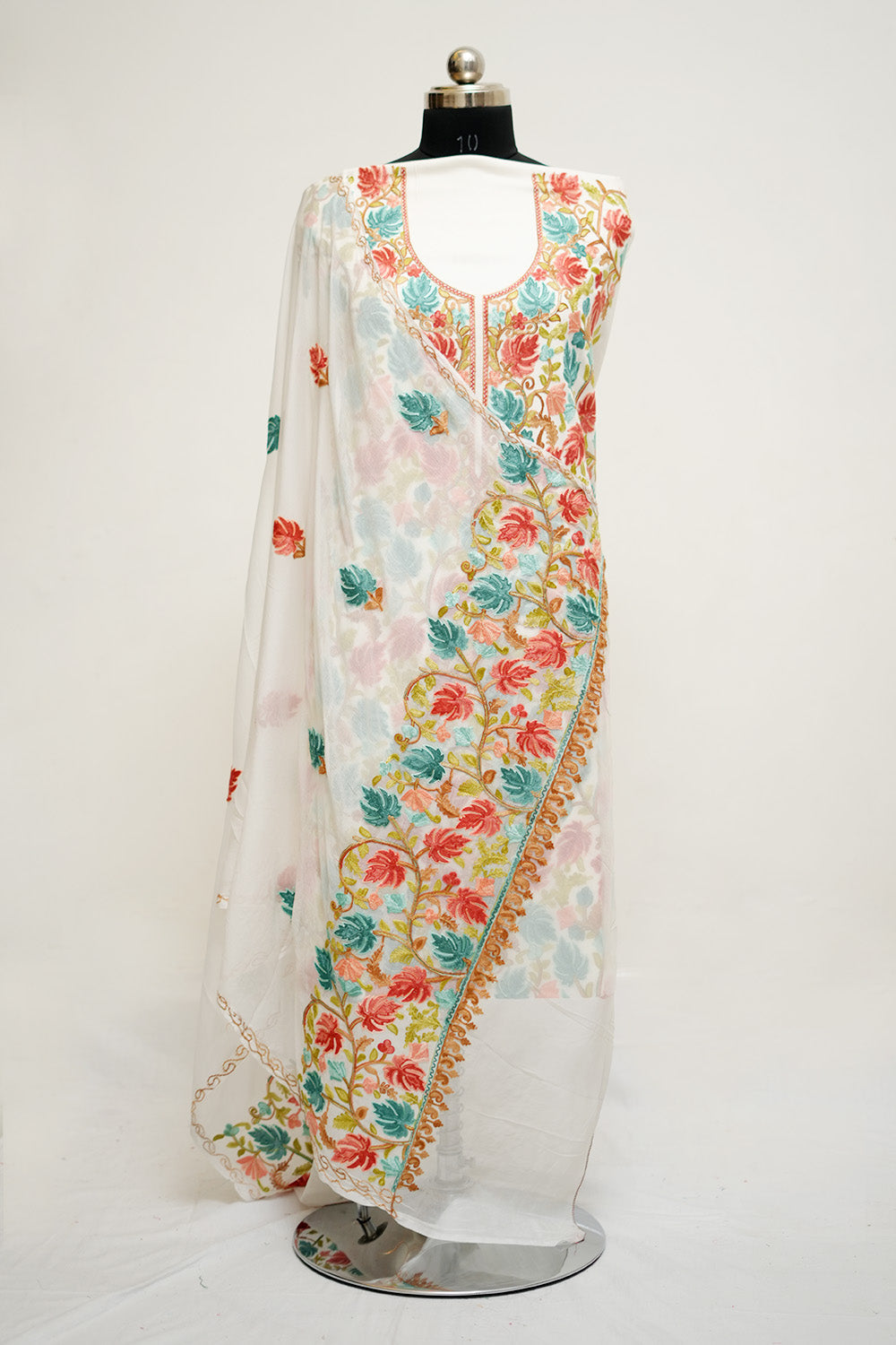 White Aari Work Salwar Kameez With Chinar Heavy Jaal