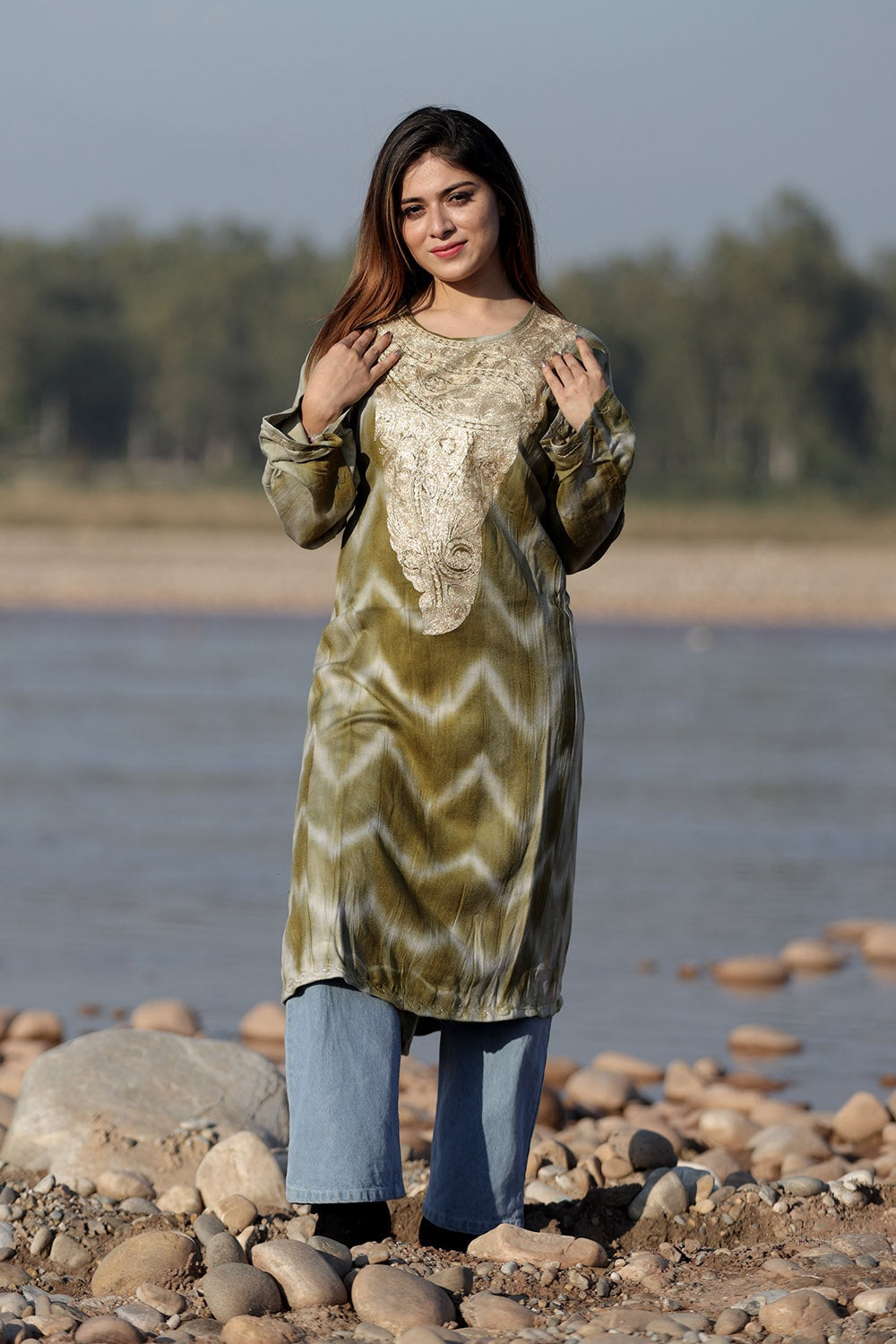 AMAZING OLIVE GREEN COLOUR TIE DYE Aari Tilla Work