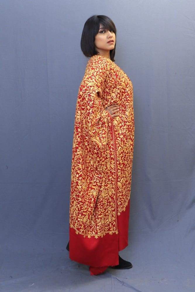 With The Base Of Red Colour This Mustard Rich Jaal Gives