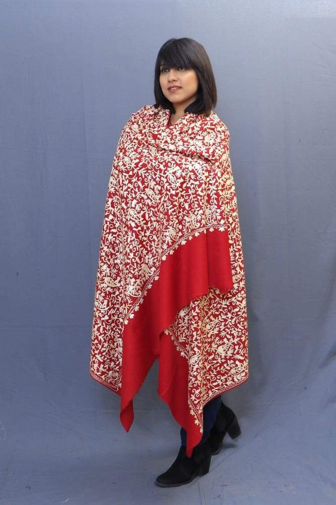 With The Base Of Red Colour This Pastel Rich Jaal Gives