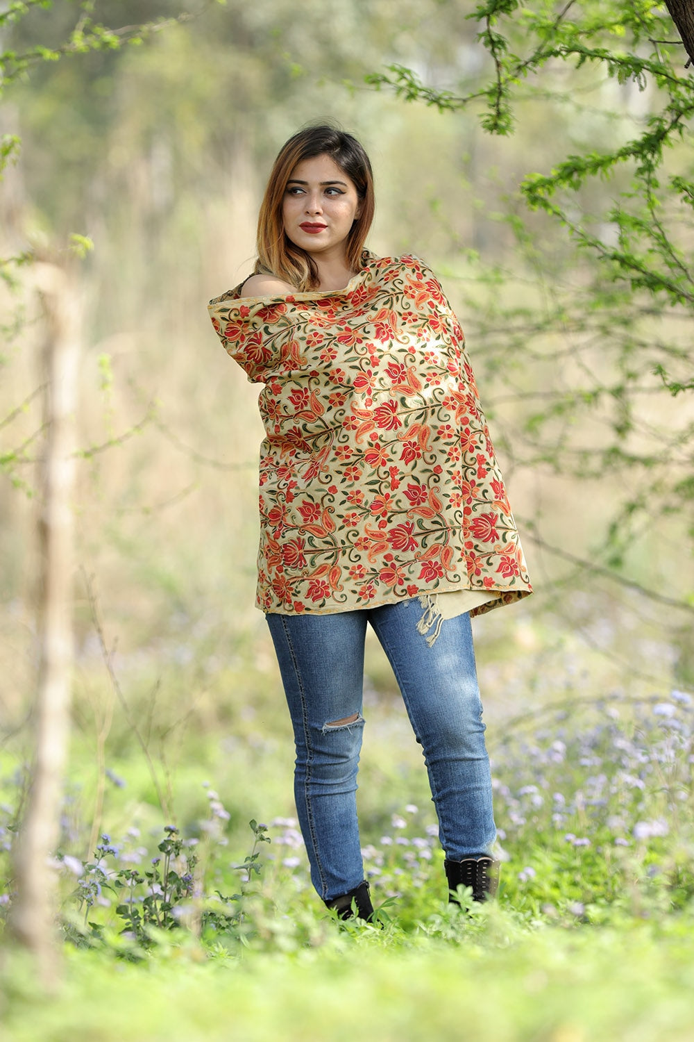 Beautiful Beige Colour Stole With Graceful Dense Jaal