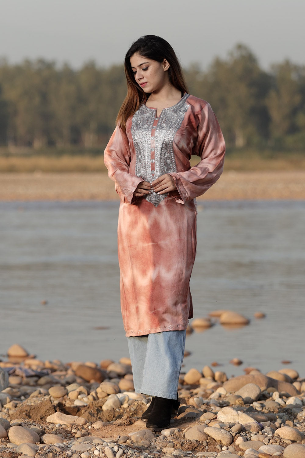 BEAUTIFUL BROWN COLOUR TIE DYE Aari Tilla Work Embroidered