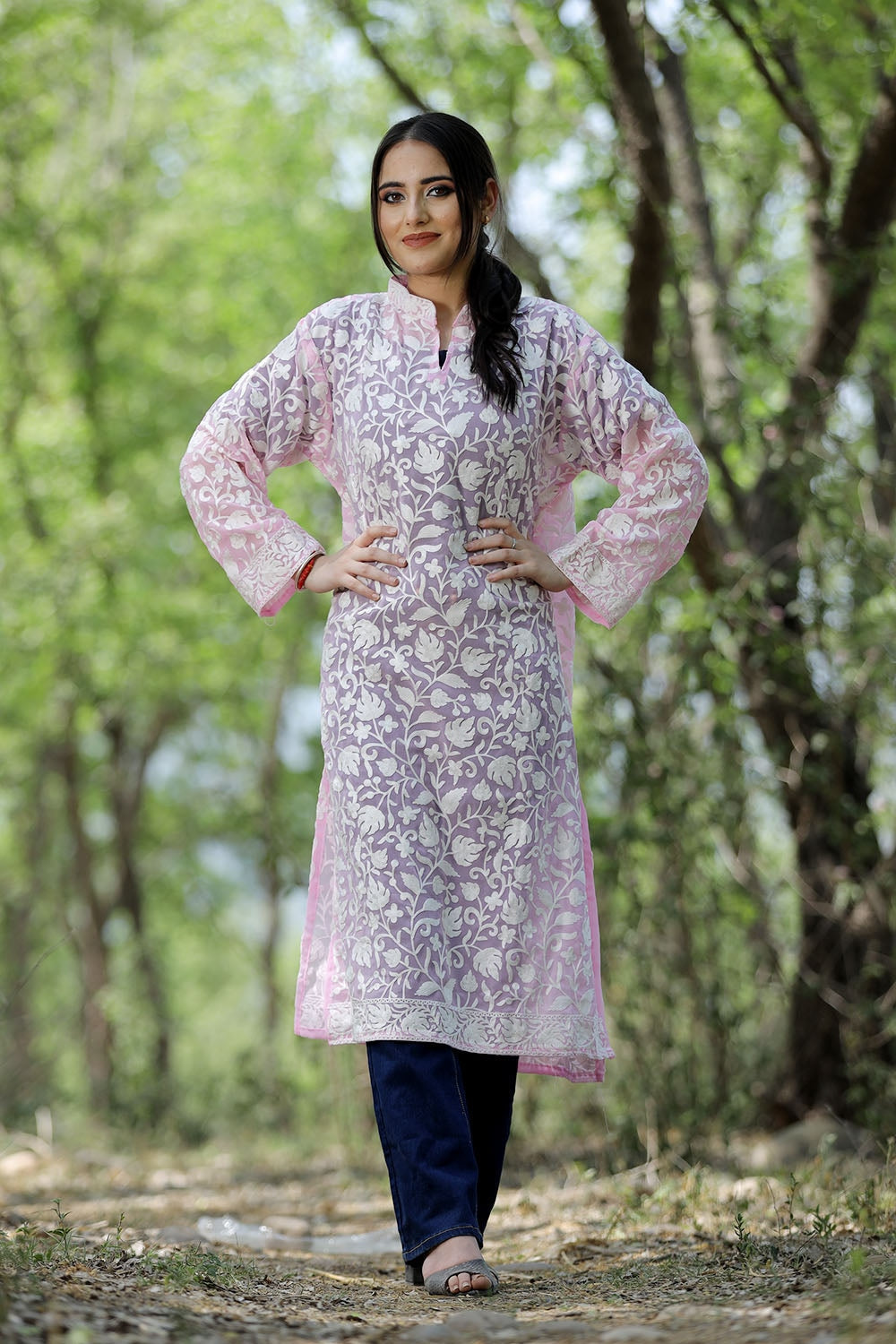 Beautiful Lavender pink colour Kashmiri Embroidered