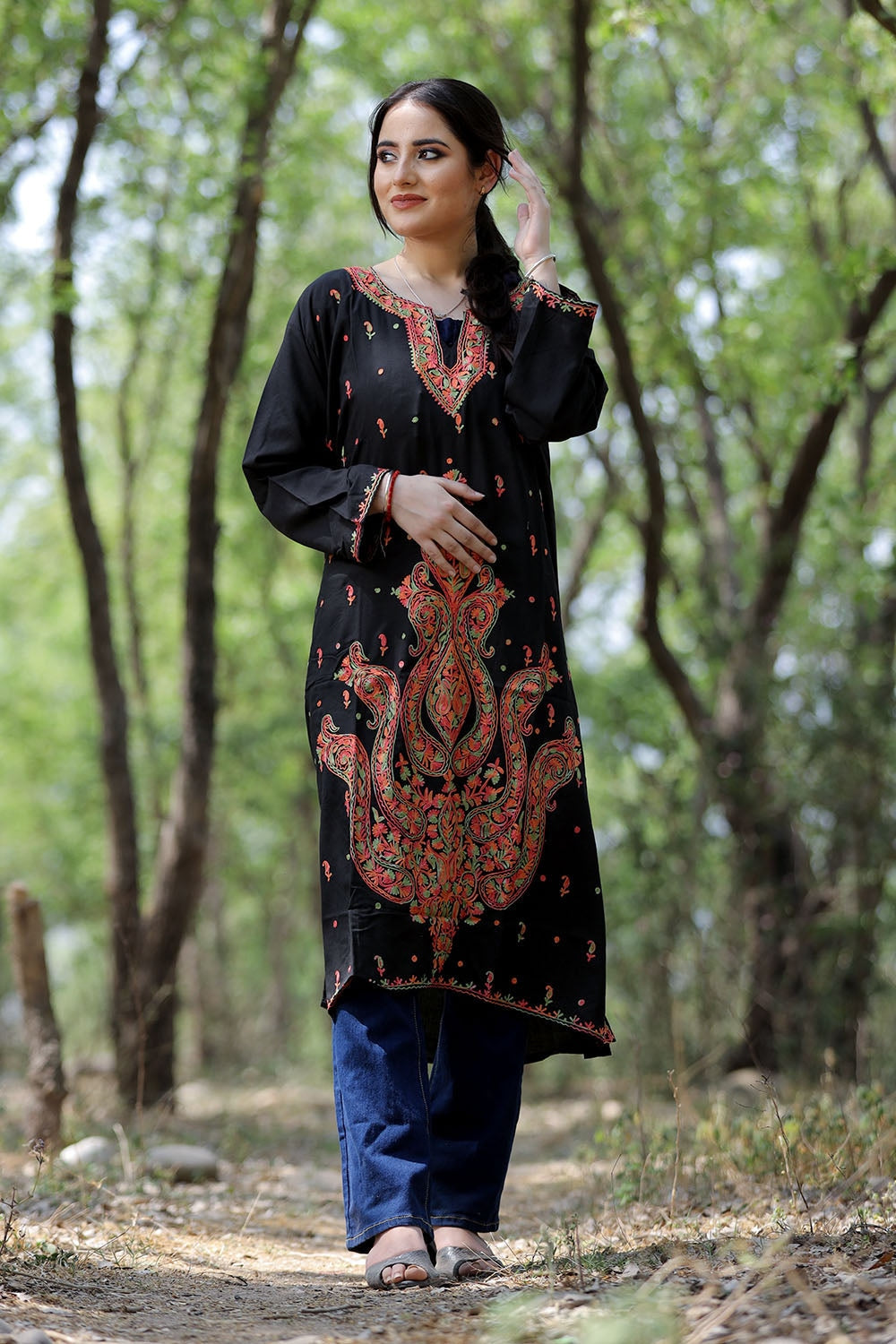 Black Colour Cotton Kurti With Beautifull Kashmiri Embroidery gives