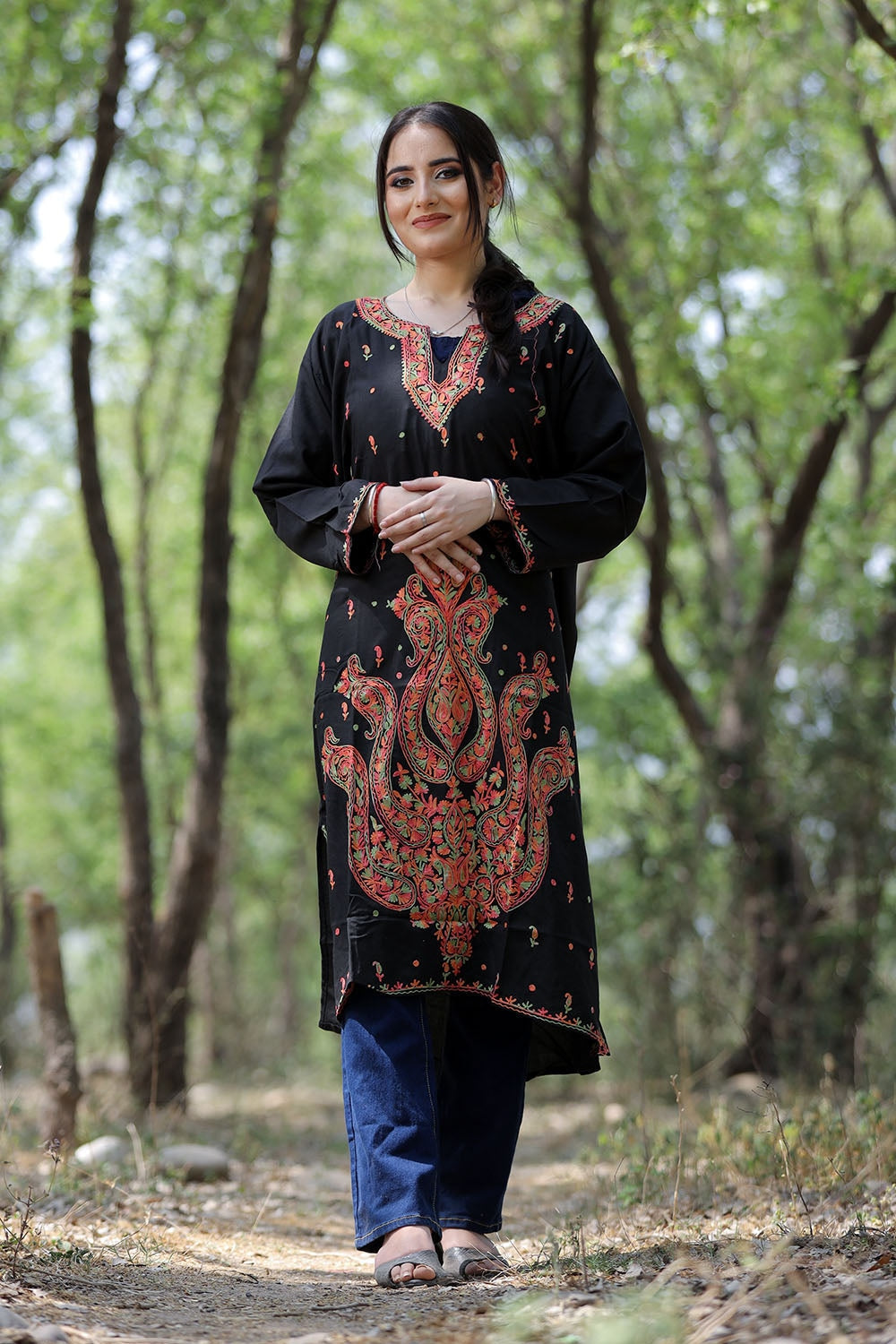 Black Colour Cotton Kurti With Beautifull Kashmiri