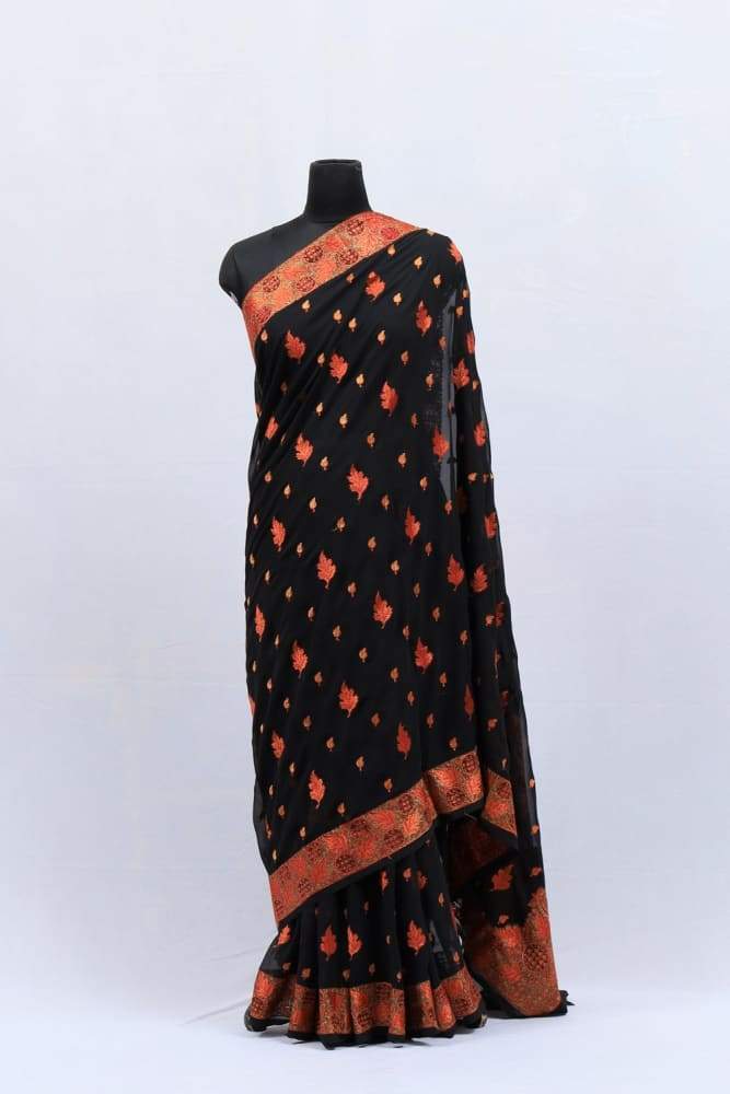 Black Colour Saree Looks Wonderful With Beautiful Border