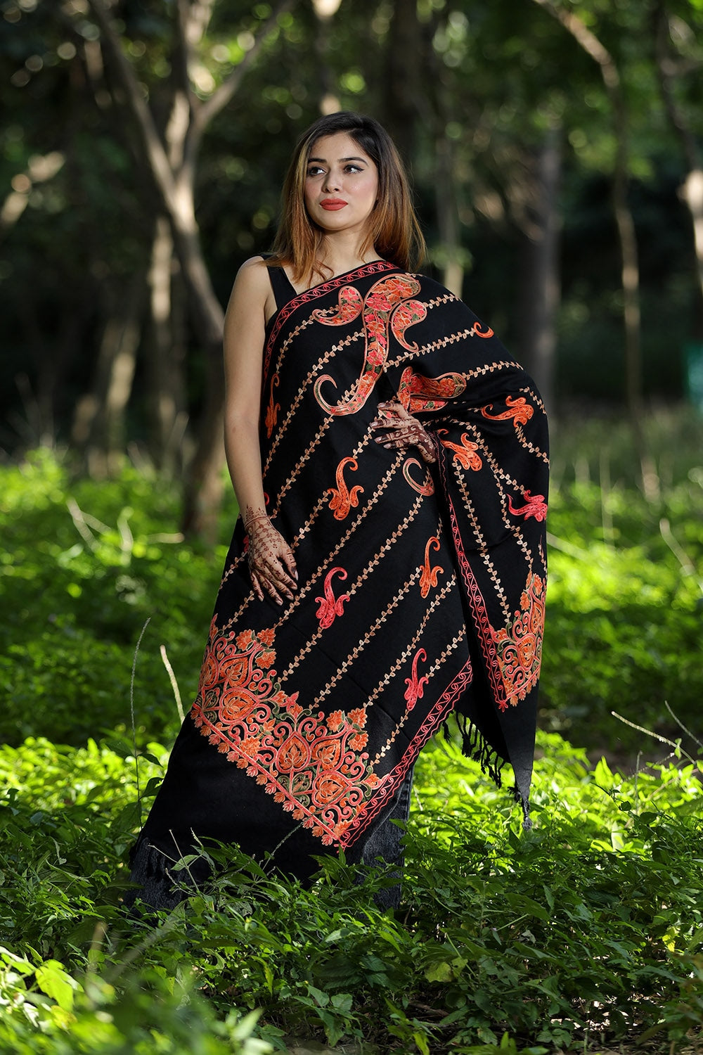 Black Colour Wolen Base With Rich All Over Kashmiri Jaal