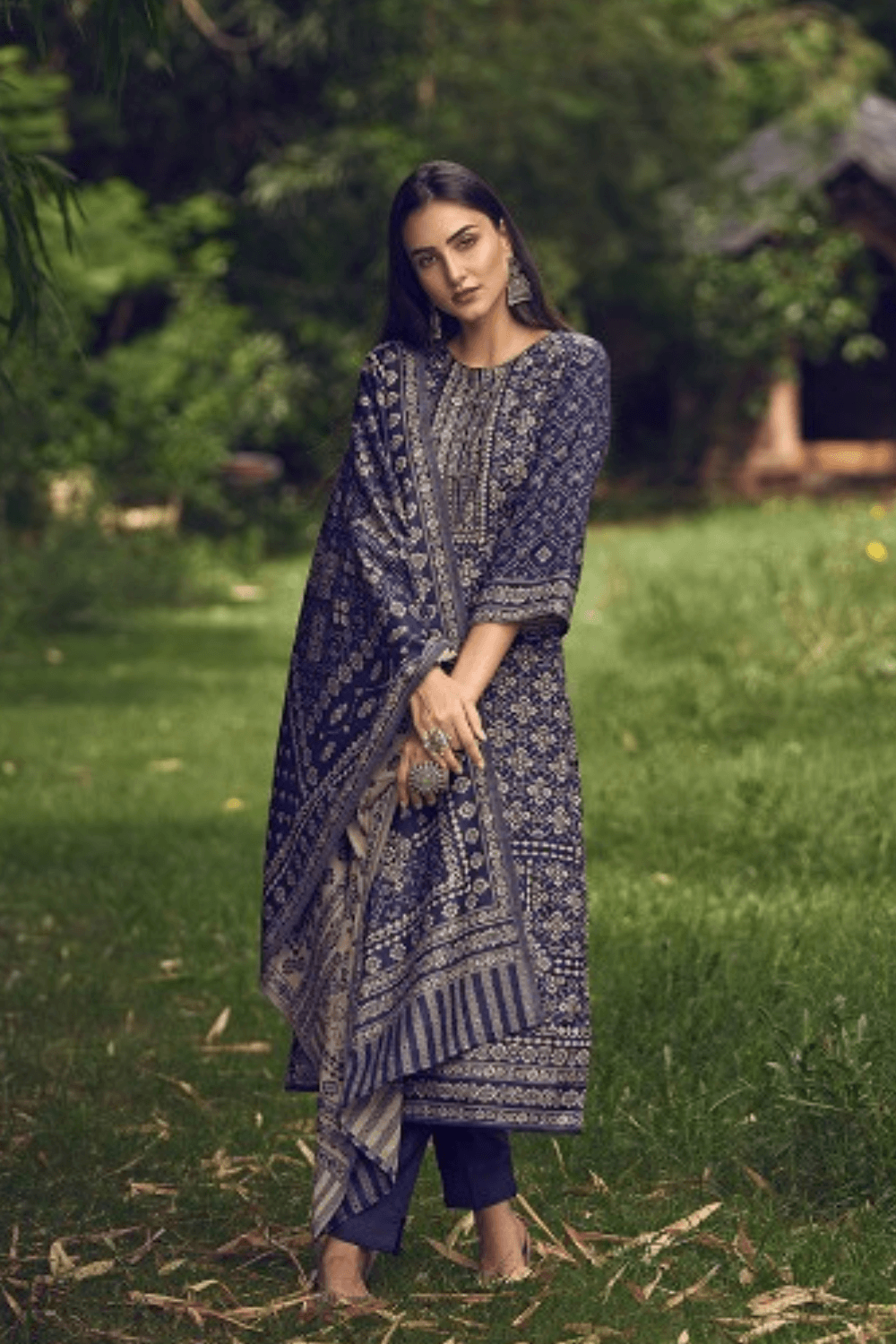 Blue Colour Weaving Woolen Unstitched Suit Fabric With Stole