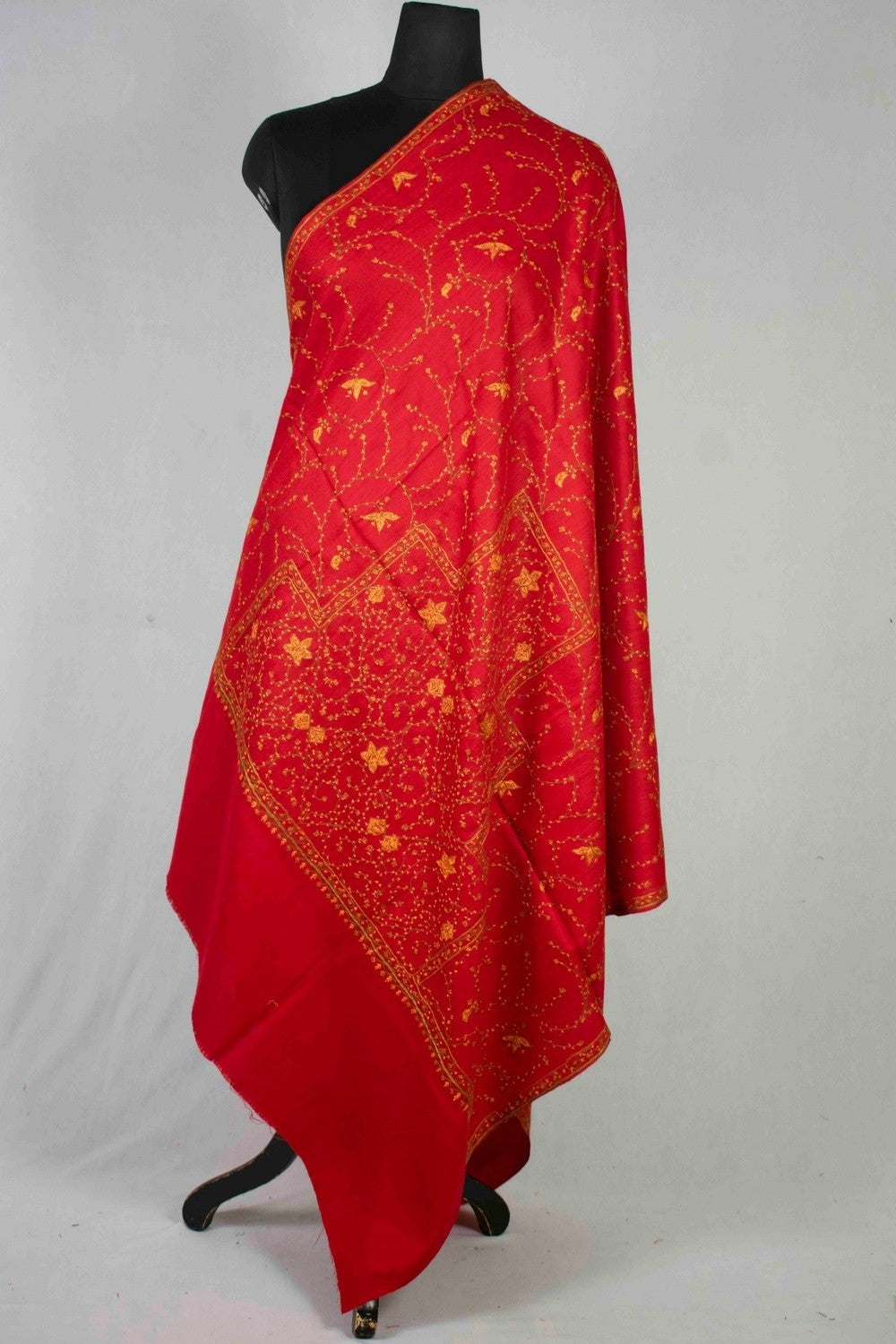 Charismatic Red Colour Kashmiri Sozni Shawl Emblished