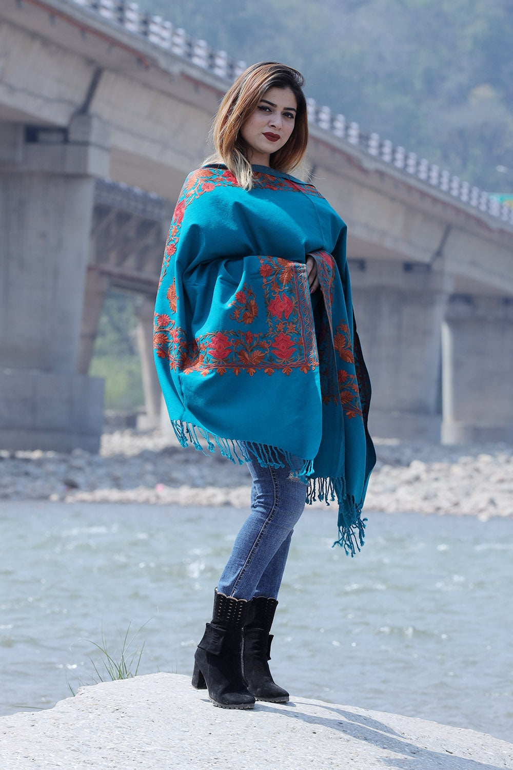 Charismatic Turquoise Blue/Green Colour Stole With Graceful
