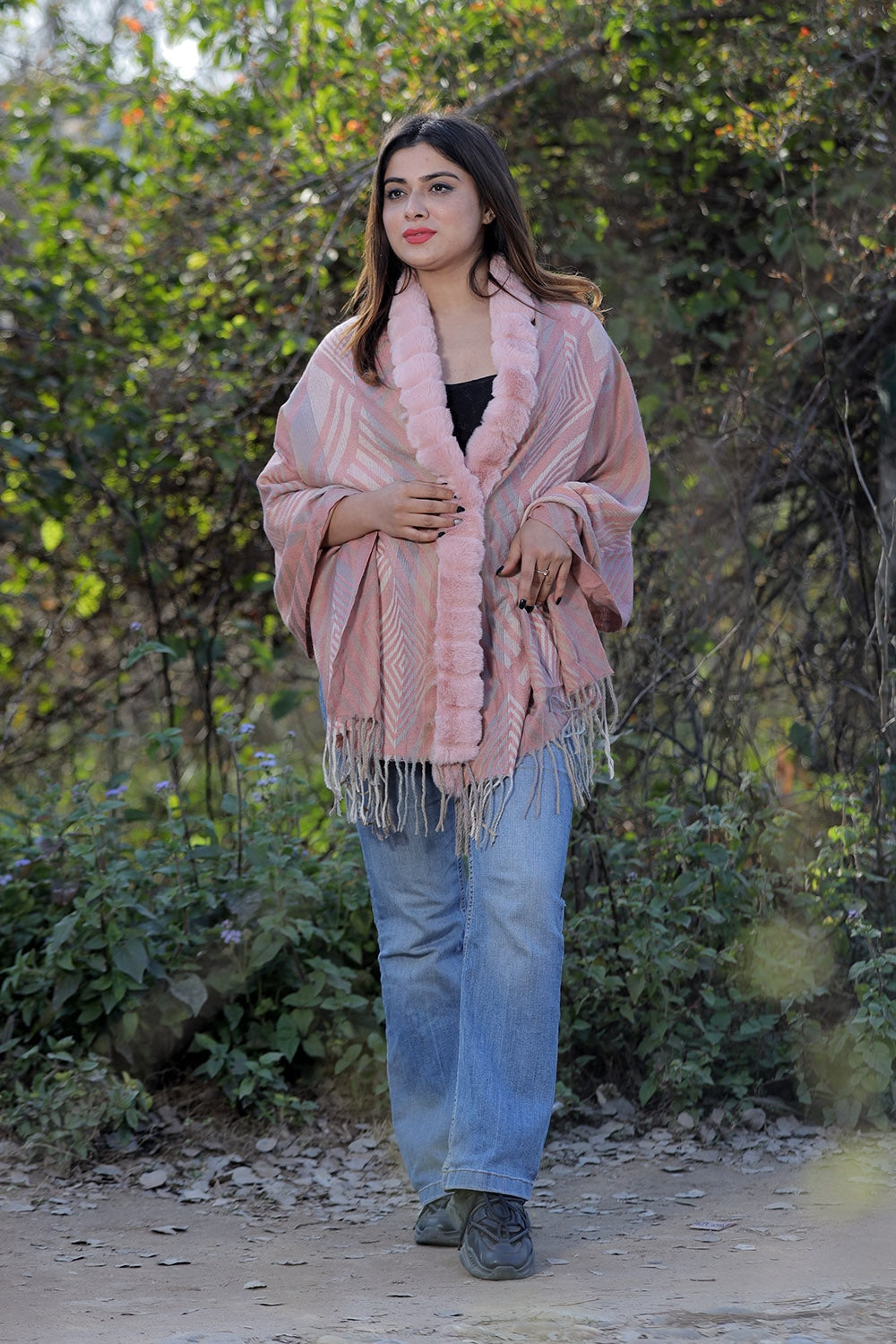 Classy Pink & Grey Colour Woollen Cashmere Faux Fur Cape