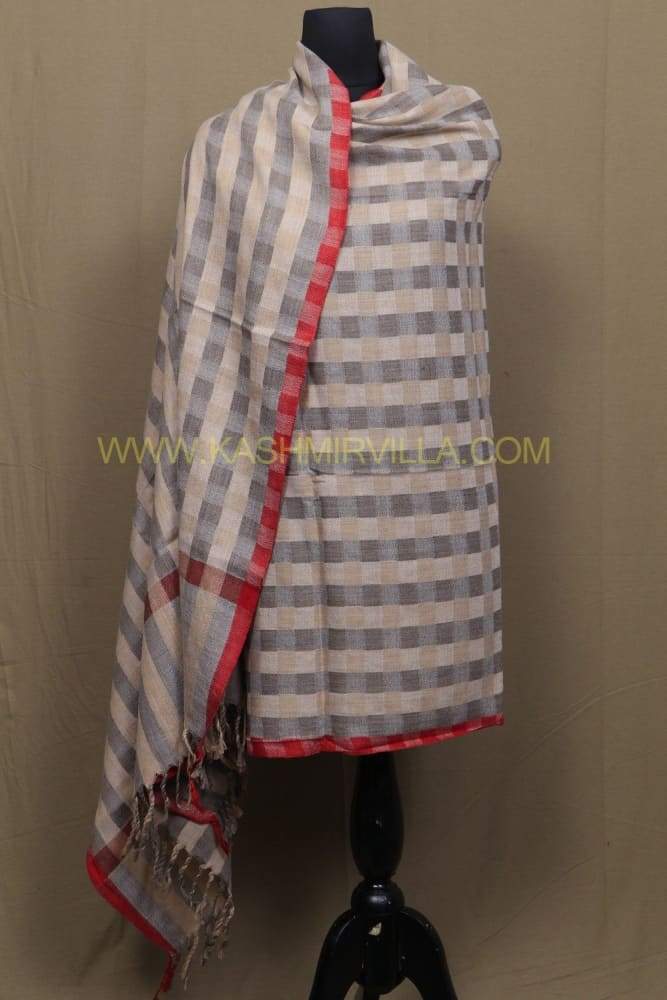 Combo Of Beautiful Colors And Red Stripe On Border