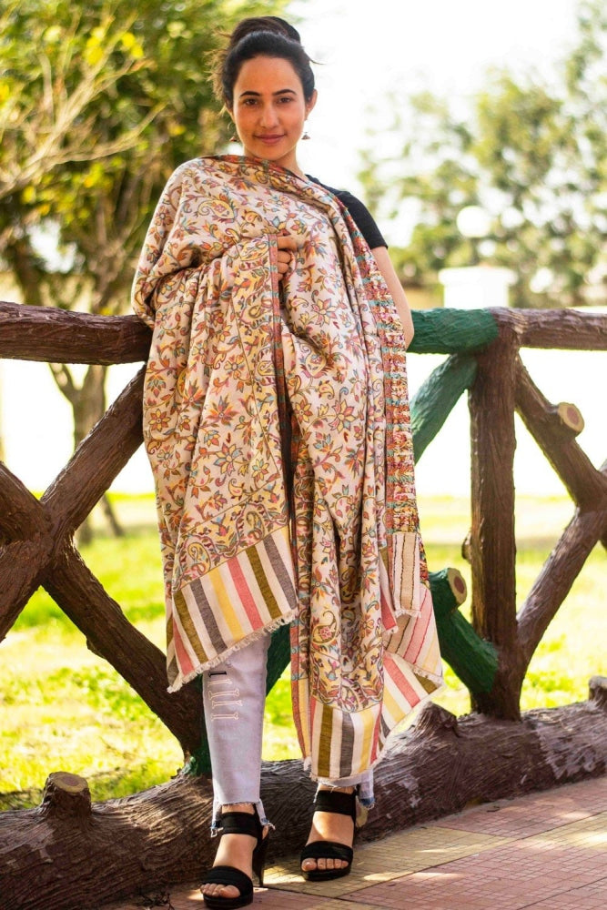 Cream Colour This Dense Kani chinar Jaal Adds Grace