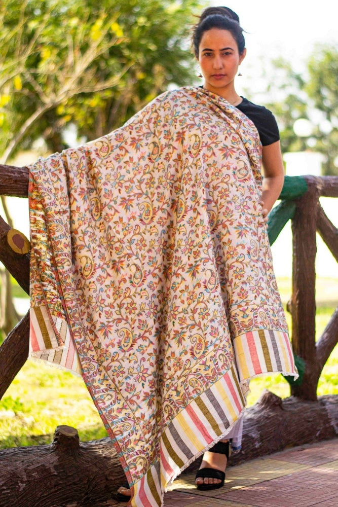 Cream Colour This Dense Kani chinar Jaal Adds Grace