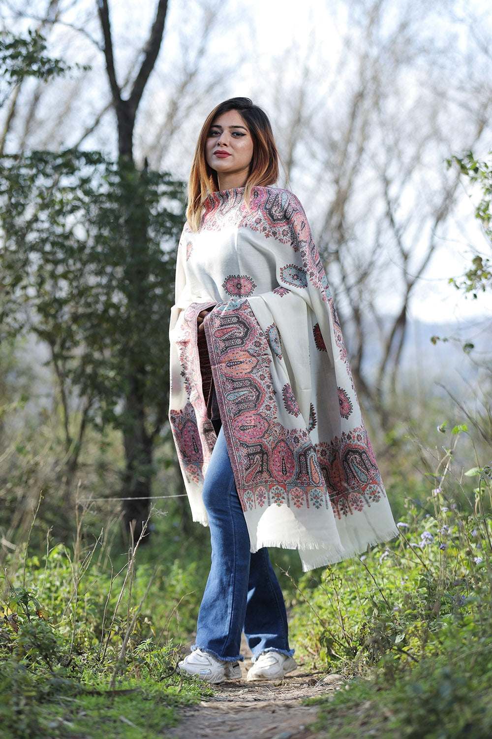 Creamy White Colour Shawl With Flower Pattern Style Bold