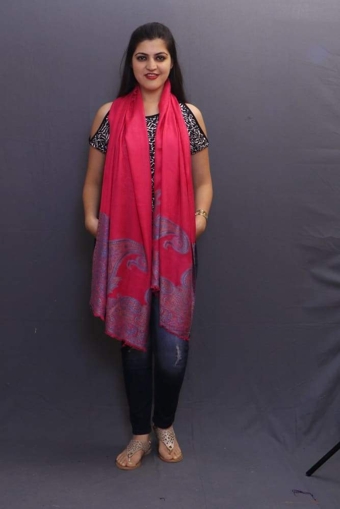 Delicate Wrap Along With Pushia Pink Colour Base