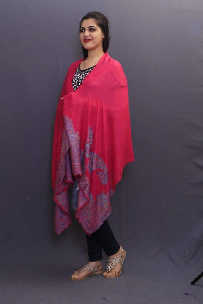 Delicate Wrap Along With Pushia Pink Colour Base