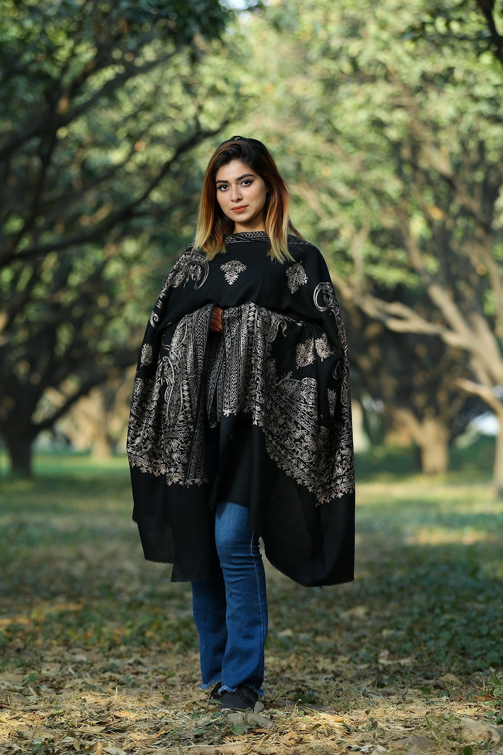 ELEGANT BLACK COLOUR EMBROIDERED SHAWL DEFINES FEMINISM