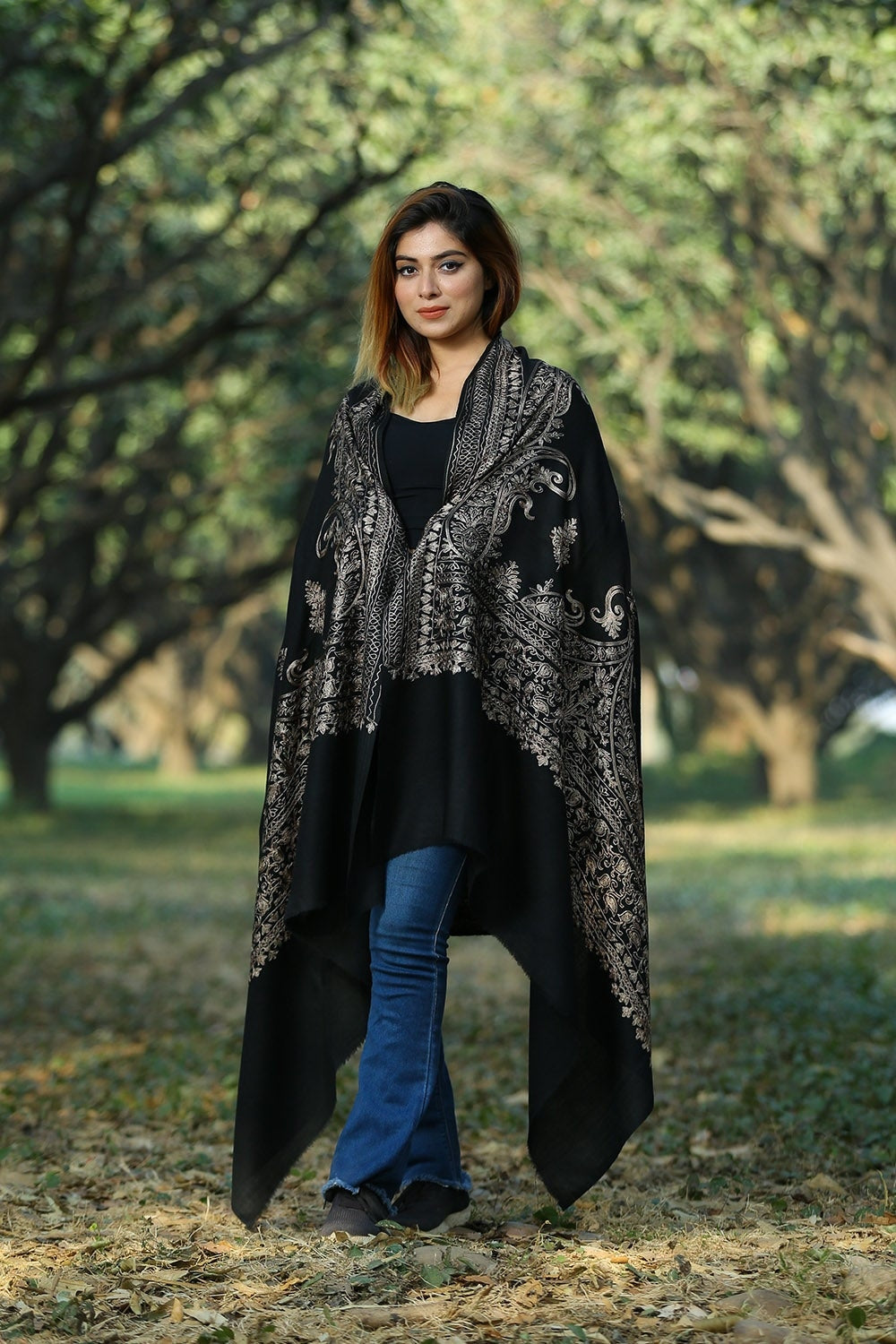 ELEGANT BLACK COLOUR EMBROIDERED SHAWL DEFINES FEMINISM