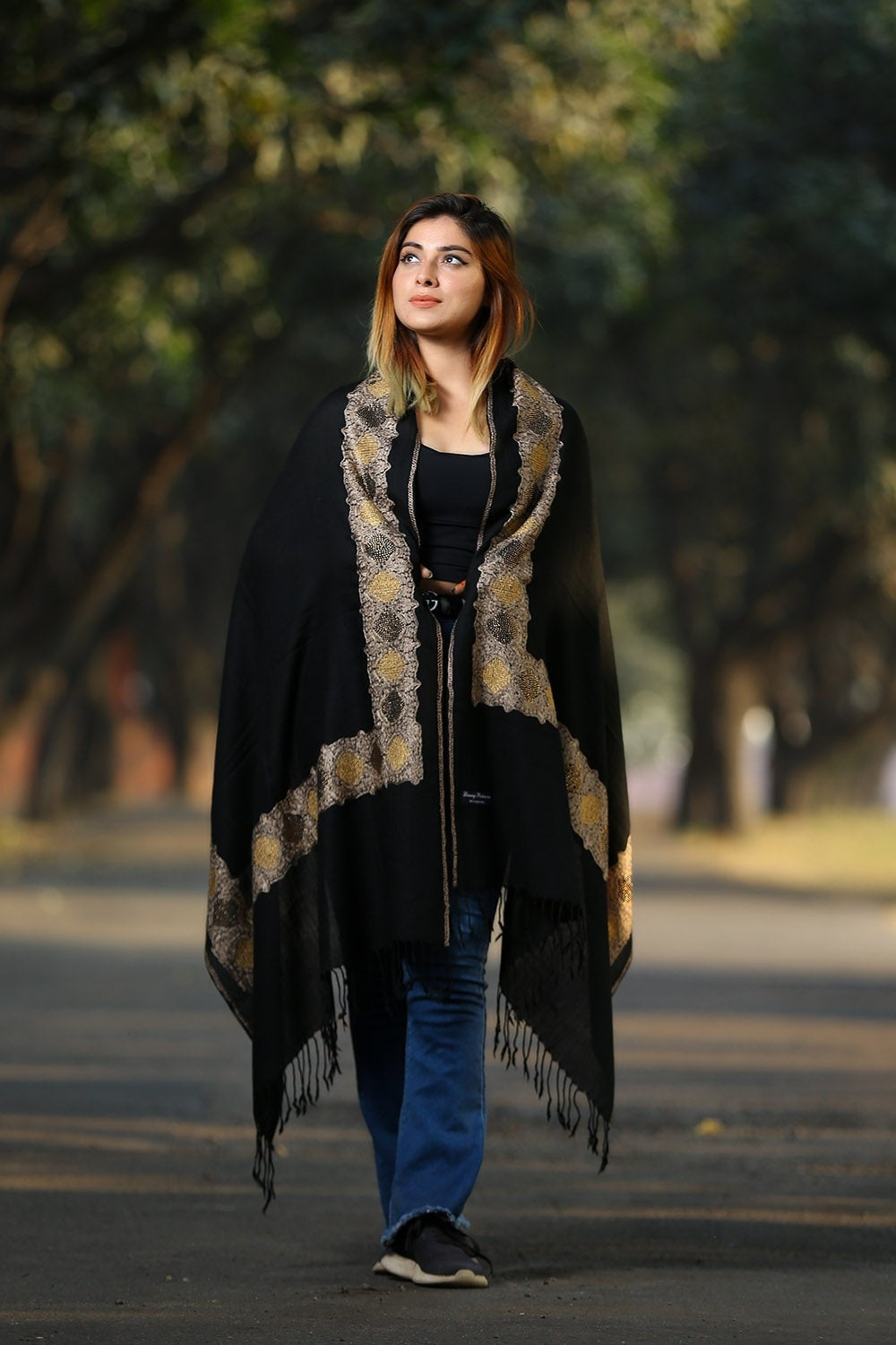 ELEGANT BLACK COLOUR STOLE WITH CLASSY SWAROVSKI WORK