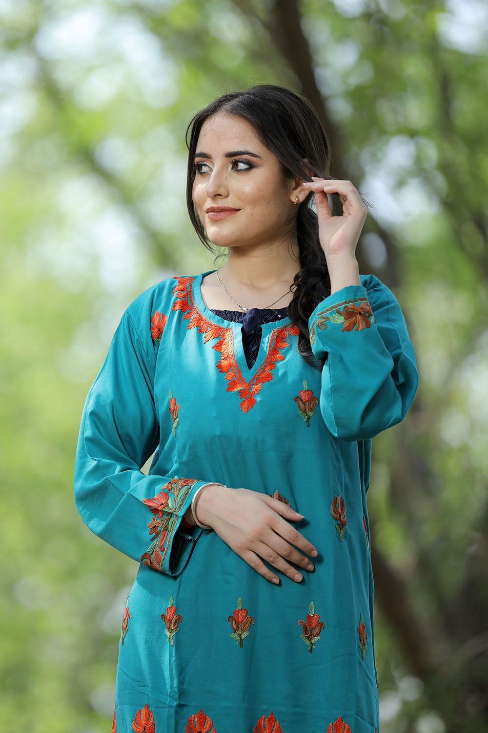 Exotic Green Colour Cotton Kurti With Kashmiri Motifs