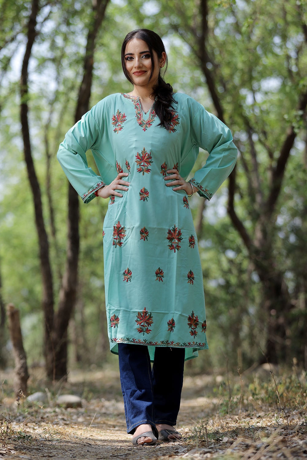 Trending best sale kurtis design