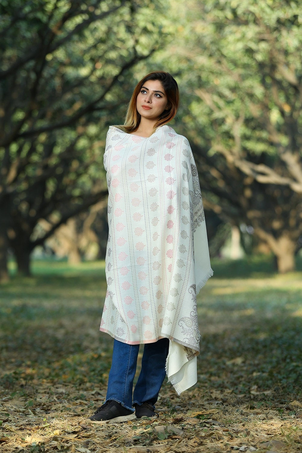 IVORY WHITE (PEARLY) COLOUR KANI SHAWL DEFINES FEMINISM