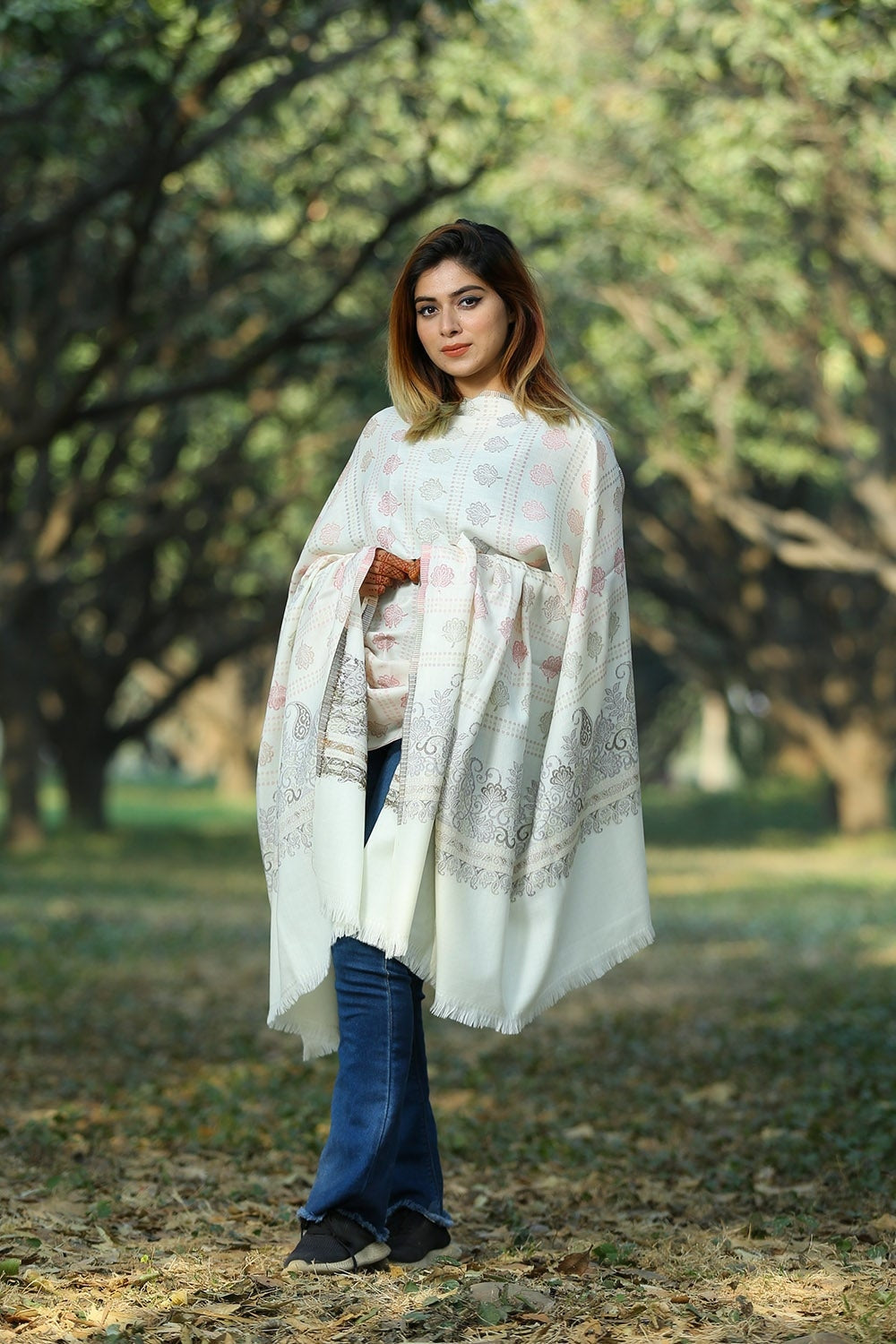 IVORY WHITE (PEARLY) COLOUR KANI SHAWL DEFINES FEMINISM