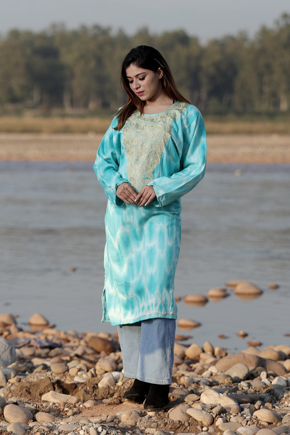 LOVELY DEEP FIROZI COLOUR TIE DYE Aari Tilla Work