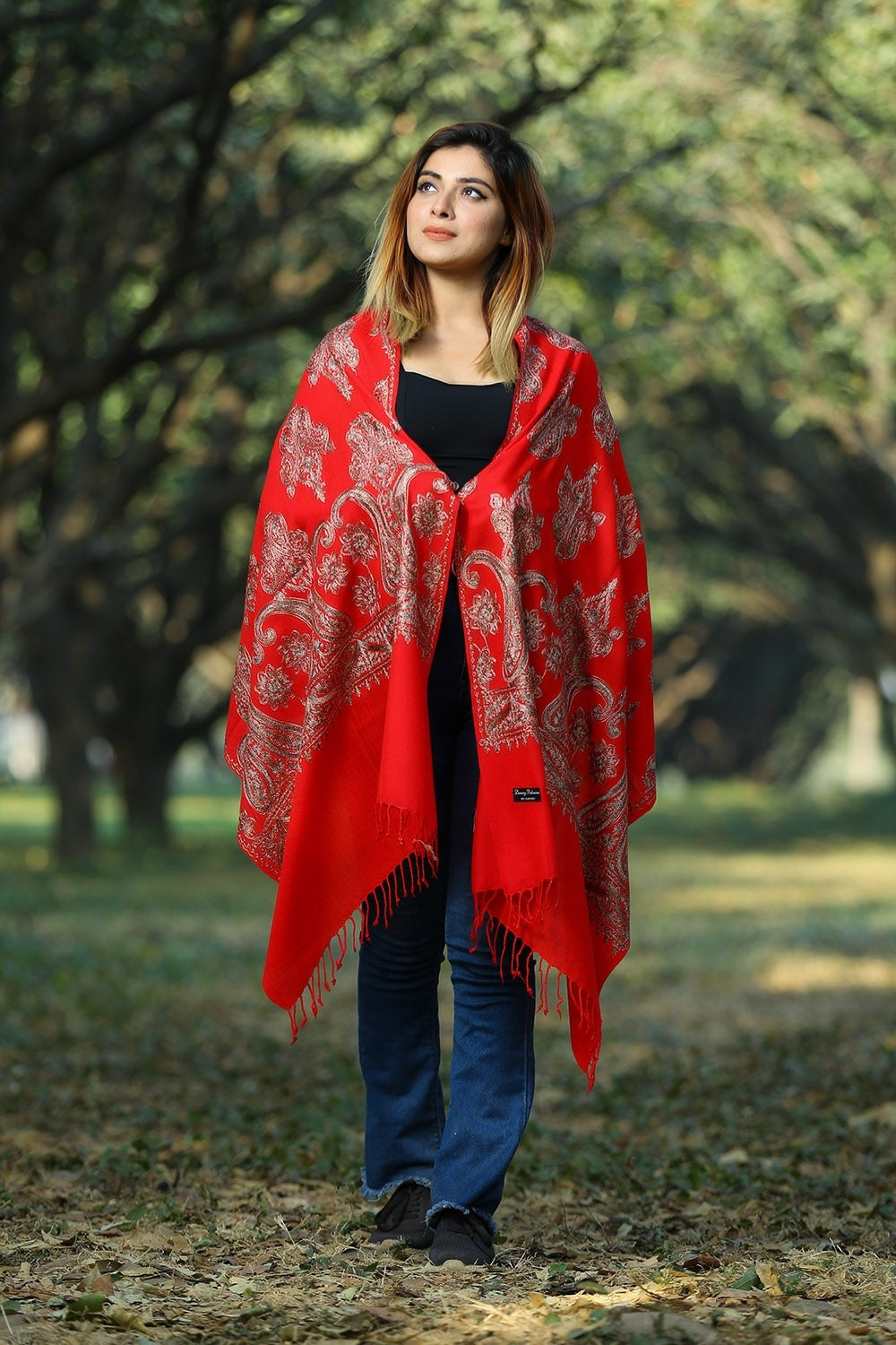 LOVELY RED COLOUR EMBROIDERED STOLE DEPICTS COURAGE