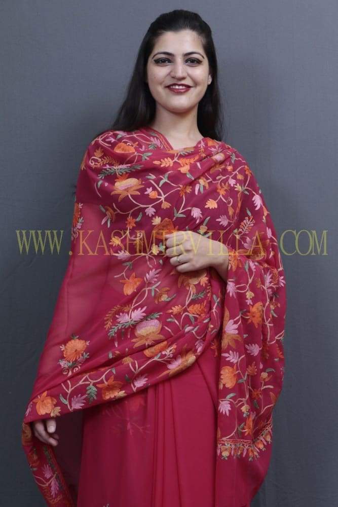 Majenta Colour Saree With Dense Aari Jaal On Pallu