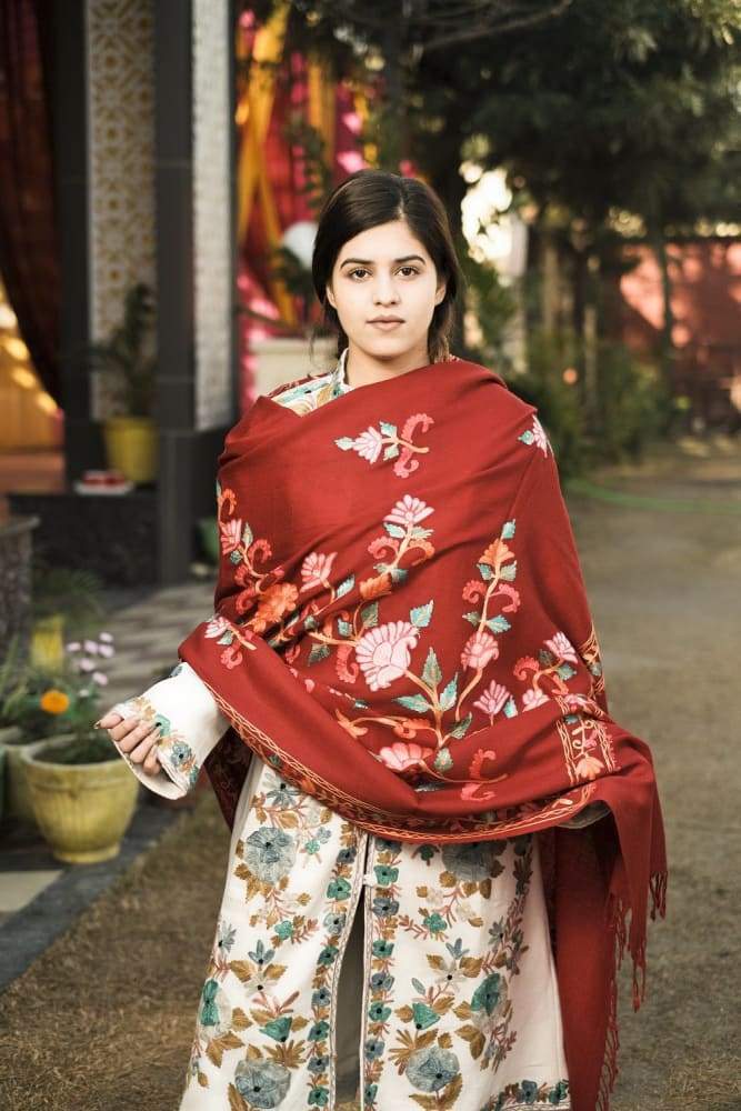 Maroon Color Kashmiri Shawl With Aari Jaal Gives A Trendy