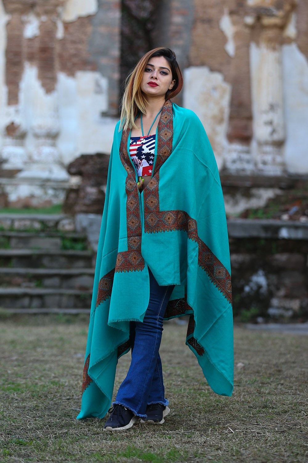 Mesmerising Turquoise Green Colour Kashmiri Sozni Shawl