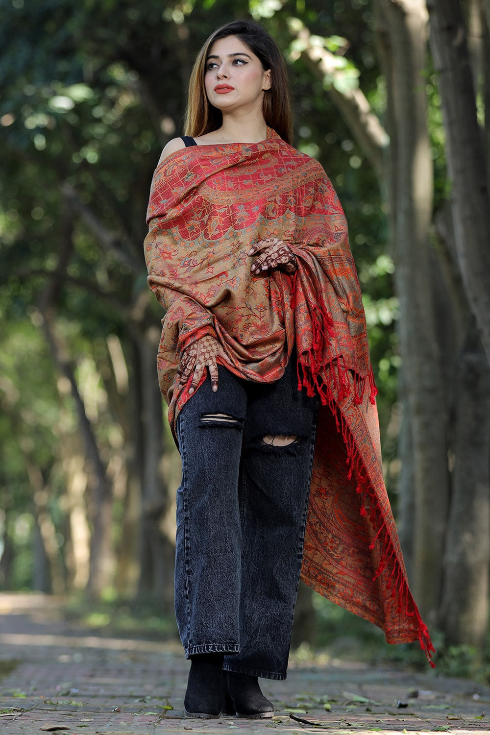 MULTI COLOUR SHAWL WITH ZARI & KANI WORK DEFINES ROYAL