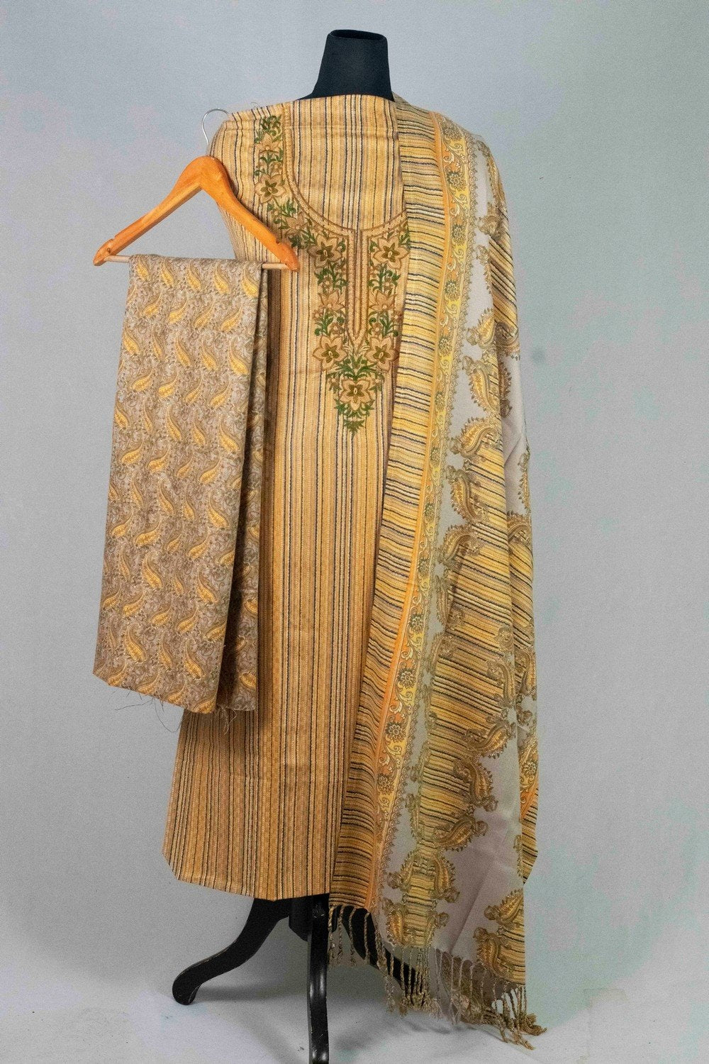 Mustard Colour Woolen Lining Printed Suit With Neck Provide