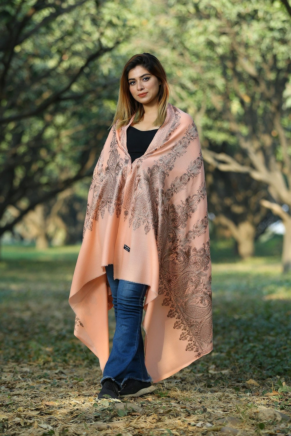 PEACH COLOUR SHAWL DEFINES FEMINISM AND ADDS GLAMOUR LOOKS